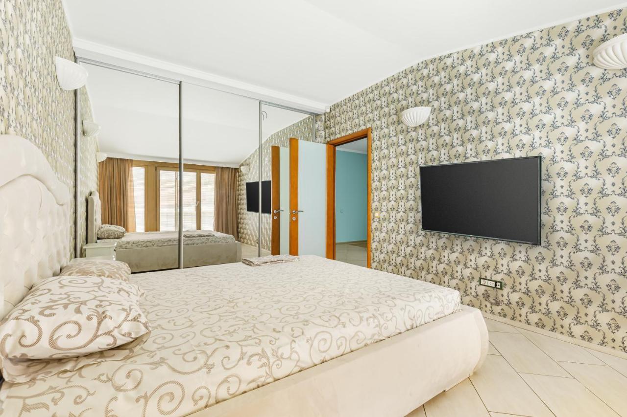Deribasivska Cozy 4-Room Apartment Odessza Kültér fotó